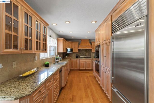 38236 Kimbro St, Fremont, CA 94536