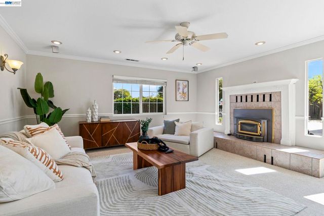 38236 Kimbro St, Fremont, CA 94536