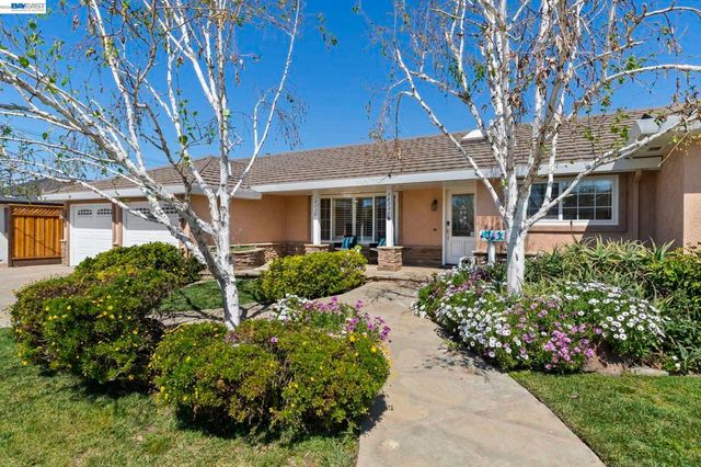 38236 Kimbro St, Fremont, CA 94536