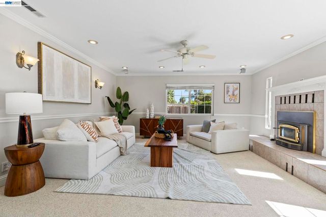 38236 Kimbro St, Fremont, CA 94536