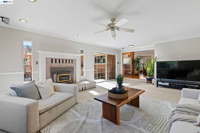 38236 Kimbro St, Fremont, CA 94536