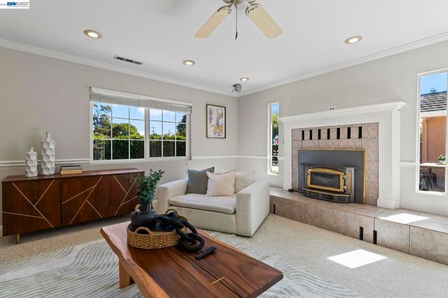 38236 Kimbro St, Fremont, CA 94536