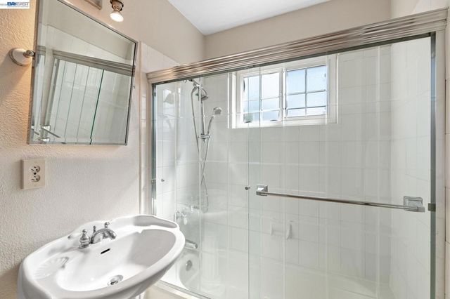 38236 Kimbro St, Fremont, CA 94536