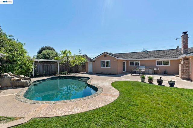 38236 Kimbro St, Fremont, CA 94536