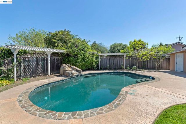 38236 Kimbro St, Fremont, CA 94536