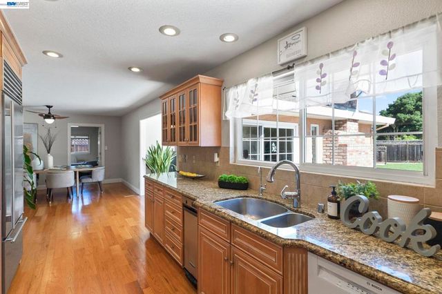 38236 Kimbro St, Fremont, CA 94536