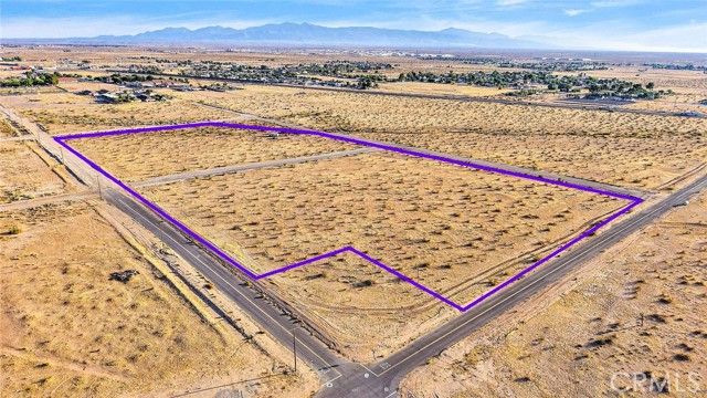 70 Jonathan Street, Adelanto, CA 92301