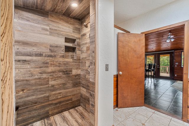 32 Summit View Lane, Fortuna, CA 95540