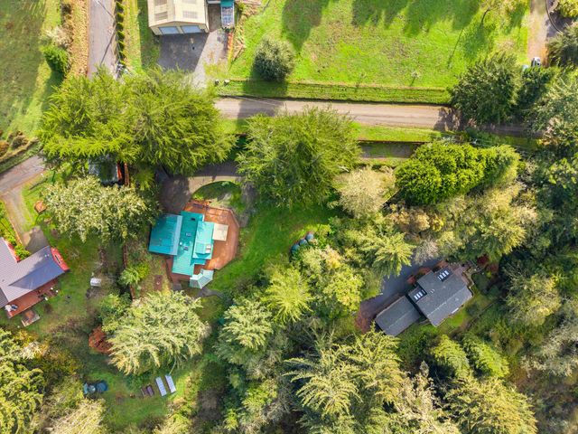 32 Summit View Lane, Fortuna, CA 95540