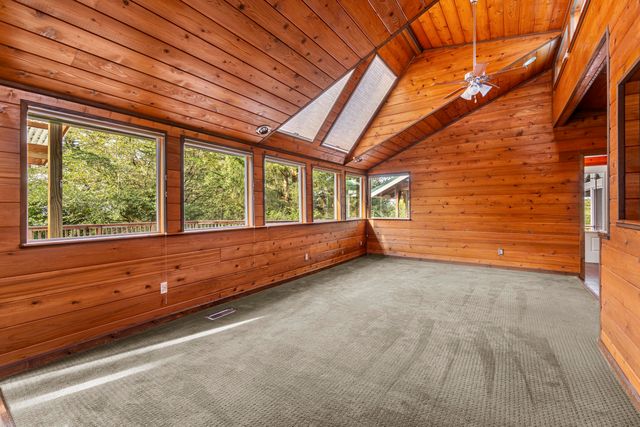 32 Summit View Lane, Fortuna, CA 95540