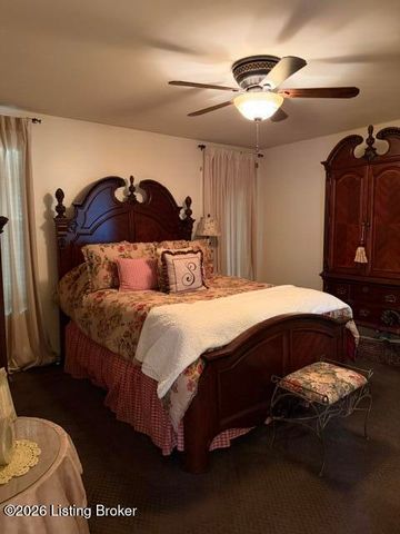 1109 Mount Holly Rd, Fairdale, KY 40118