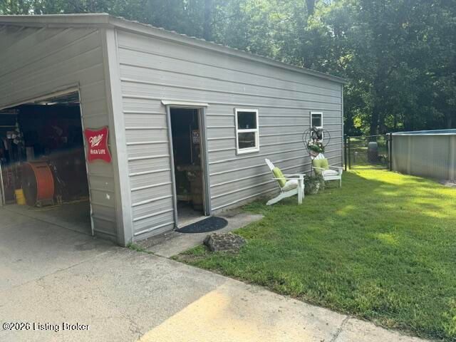1109 Mount Holly Rd, Fairdale, KY 40118