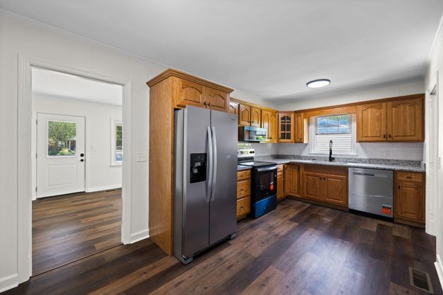 5 Lee Circle, Fort Oglethorpe, GA 30742