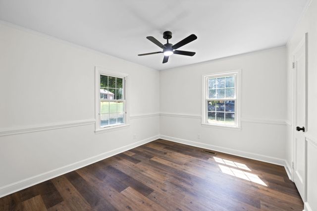 5 Lee Circle, Fort Oglethorpe, GA 30742