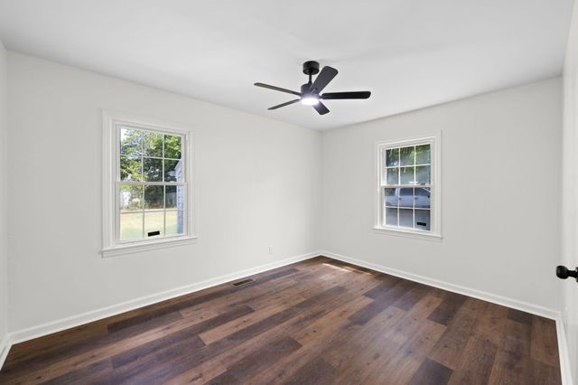 5 Lee Circle, Fort Oglethorpe, GA 30742