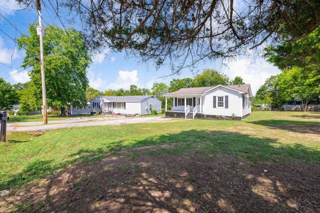 5 Lee Circle, Fort Oglethorpe, GA 30742