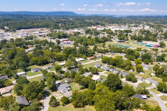 5 Lee Circle, Fort Oglethorpe, GA 30742