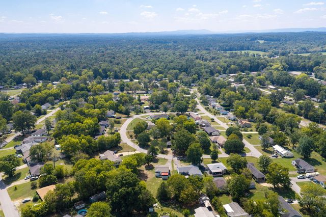 5 Lee Circle, Fort Oglethorpe, GA 30742