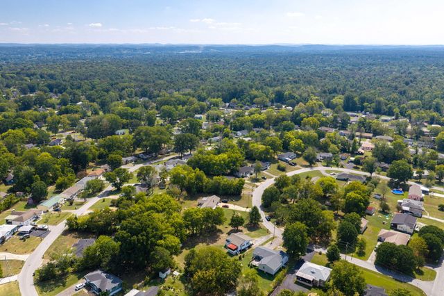 5 Lee Circle, Fort Oglethorpe, GA 30742