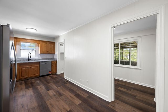 5 Lee Circle, Fort Oglethorpe, GA 30742