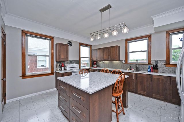 1221 Third Street, Reading, OH 45215