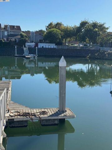 118 Pelican Loop, Pittsburg, CA 94565