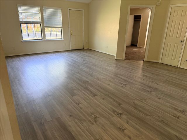 1526 Richard Street, Mesquite, TX 75149