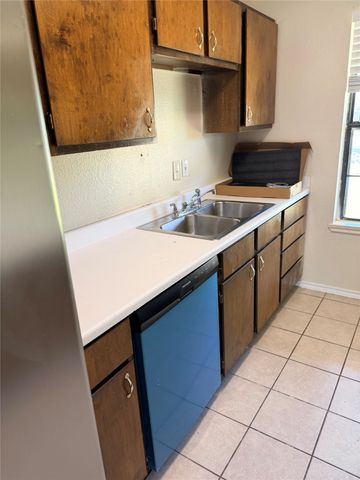 1526 Richard Street, Mesquite, TX 75149