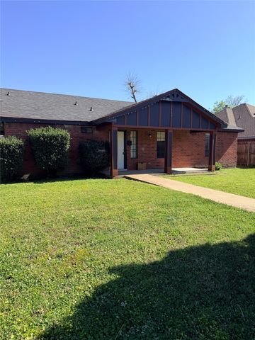 1526 Richard Street, Mesquite, TX 75149