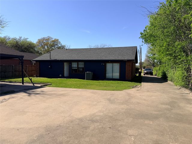 1526 Richard Street, Mesquite, TX 75149