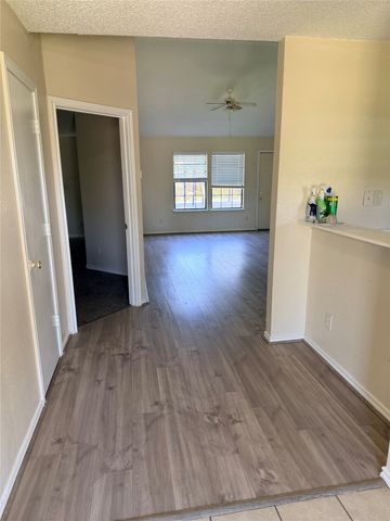 1526 Richard Street, Mesquite, TX 75149