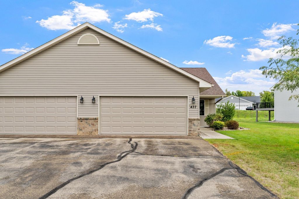 437 Meadow Lane, Norwood Young America, MN 55397 — photo 2