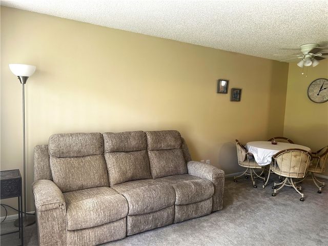 15 Vista Gardens Trail 104, Vero Beach, FL 32962