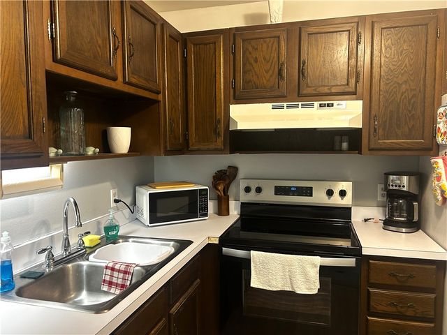 15 Vista Gardens Trail 104, Vero Beach, FL 32962