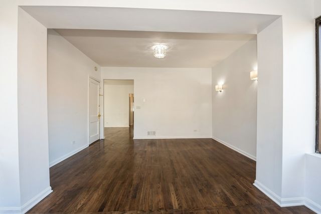 3116 N Damen Avenue 2, Chicago, IL 60618