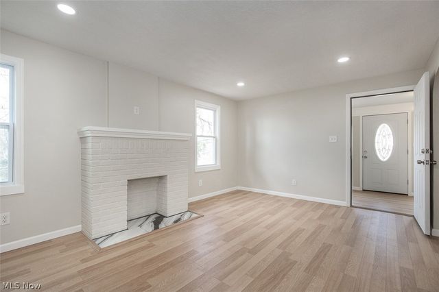 1184 Niagara Avenue, Akron, OH 44305