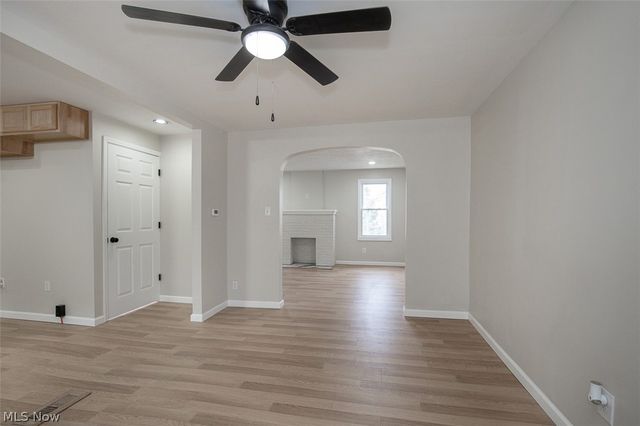 1184 Niagara Avenue, Akron, OH 44305