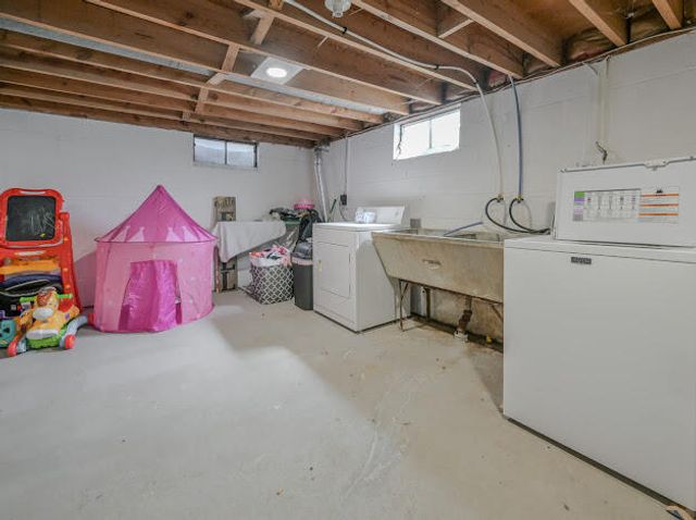 2606 Cavins Drive 2606 Cavins Drive, Springfield, OH 45503