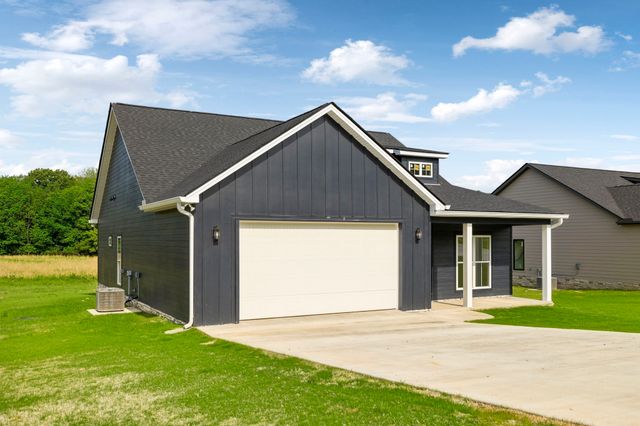 819 Oconnor St, Smithville, TN 37166