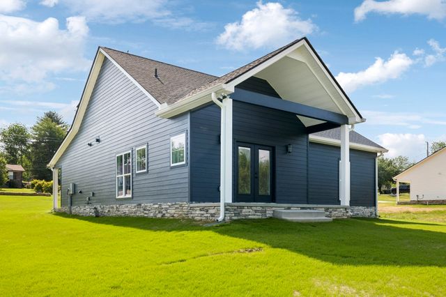 819 Oconnor St, Smithville, TN 37166