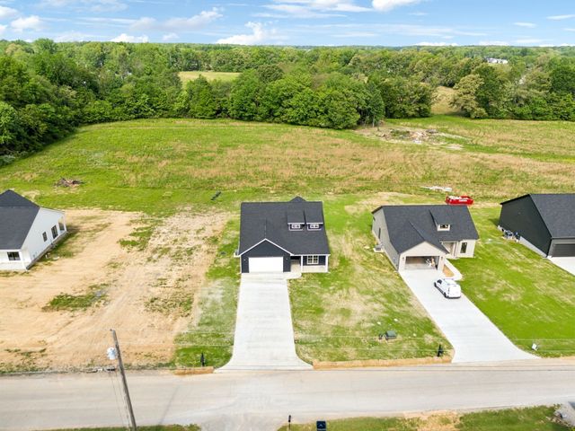 819 Oconnor St, Smithville, TN 37166