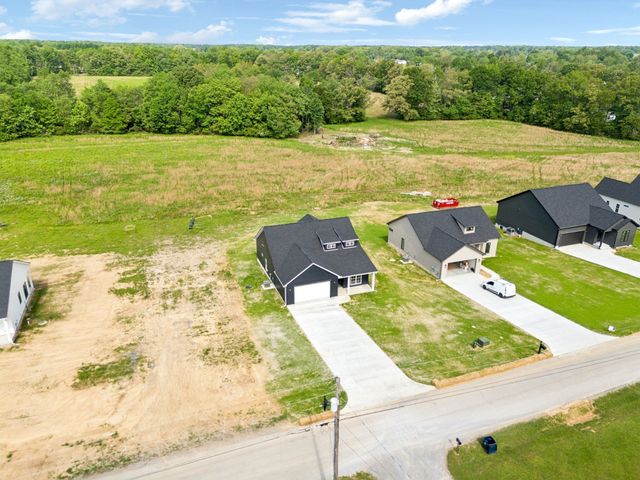 819 Oconnor St, Smithville, TN 37166