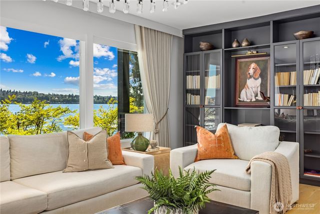 8097 W Mercer Way, Mercer Island, WA 98040