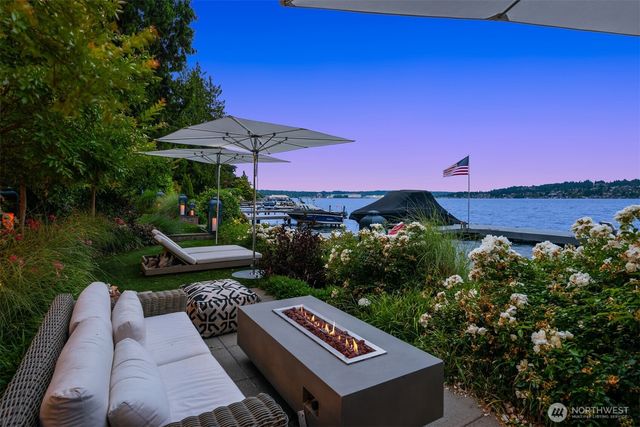 8097 W Mercer Way, Mercer Island, WA 98040
