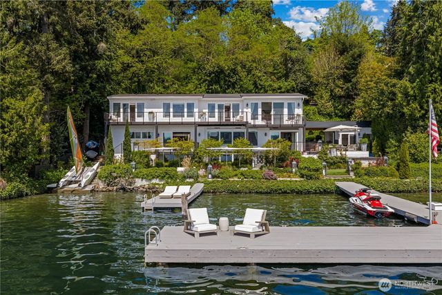 8097 W Mercer Way, Mercer Island, WA 98040