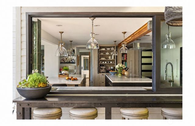 8097 W Mercer Way, Mercer Island, WA 98040