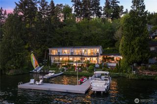 8097 W Mercer Way, Mercer Island, WA 98040