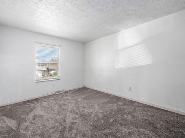 6348 Birkewood Street, Columbus, OH 43229