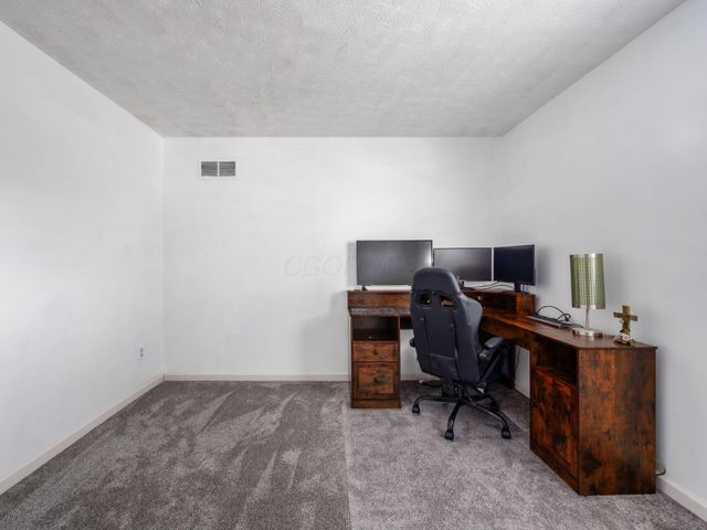 6348 Birkewood Street, Columbus, OH 43229