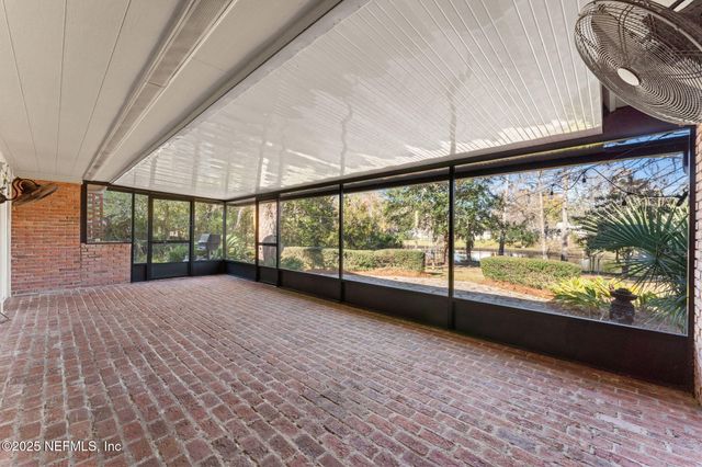 4236 BUCK POINT Road, Jacksonville, FL 32210